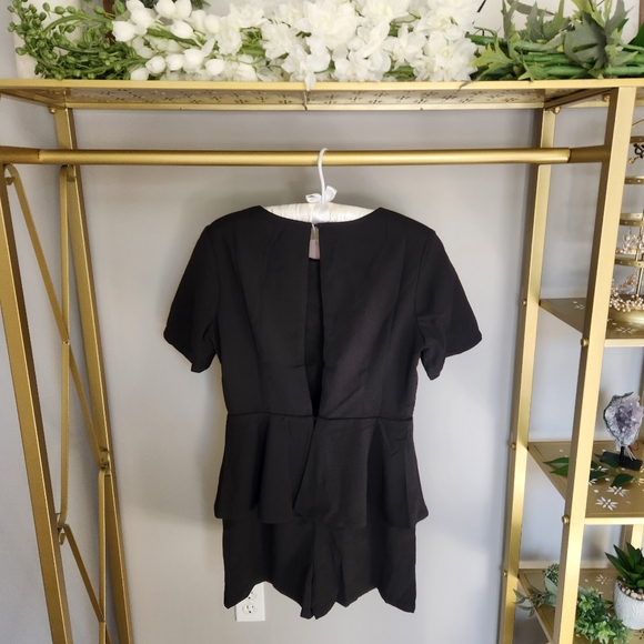Romper - NWT dressy black short sleeve open back & zipper peplum shorts - Picture 8 of 17